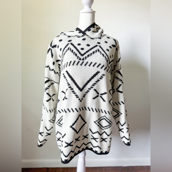 Reversible Vintage Knit Hoodie - Picture 6 of 7